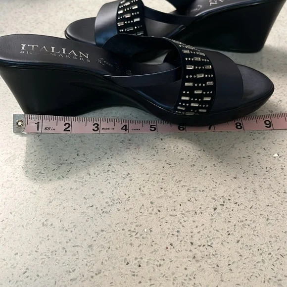 ON HOLD Navy blue Italian Shoemakers wedge slide sandals - Picture 6 of 9